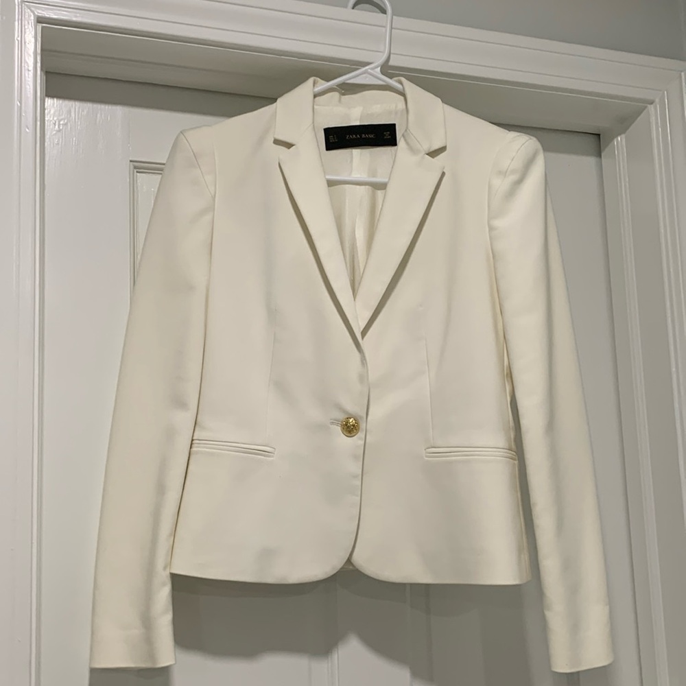 Zara cream blazer with beautiful shoulder pads